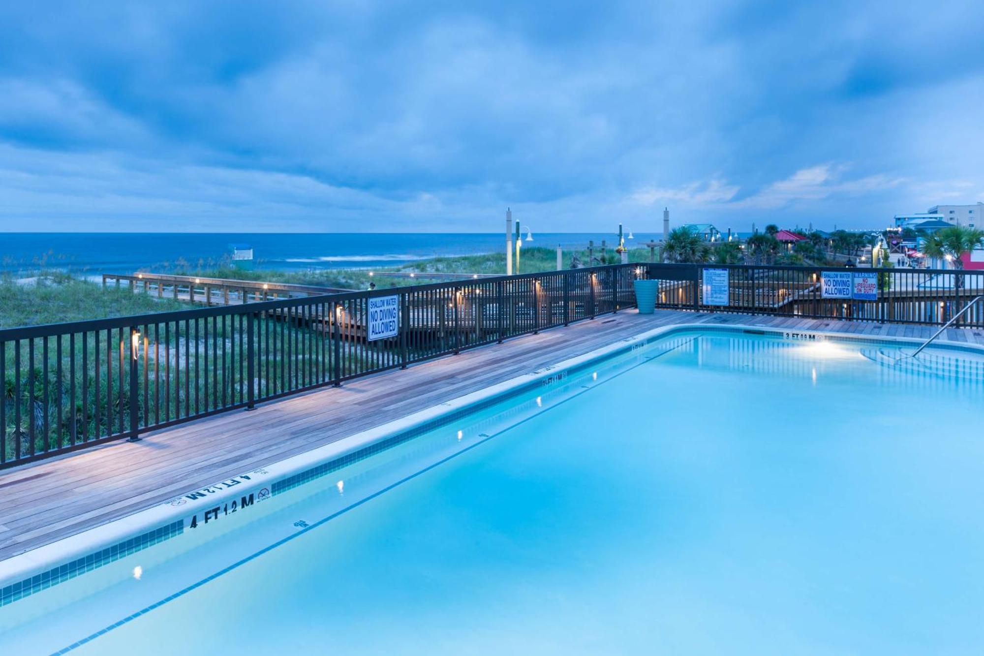 Hampton Inn & Suites By Hilton Carolina Beach Oceanfront Exterior foto